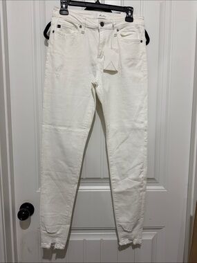 KanCan Women's Skinny Jeans in White - Raw Hem & Light Distress